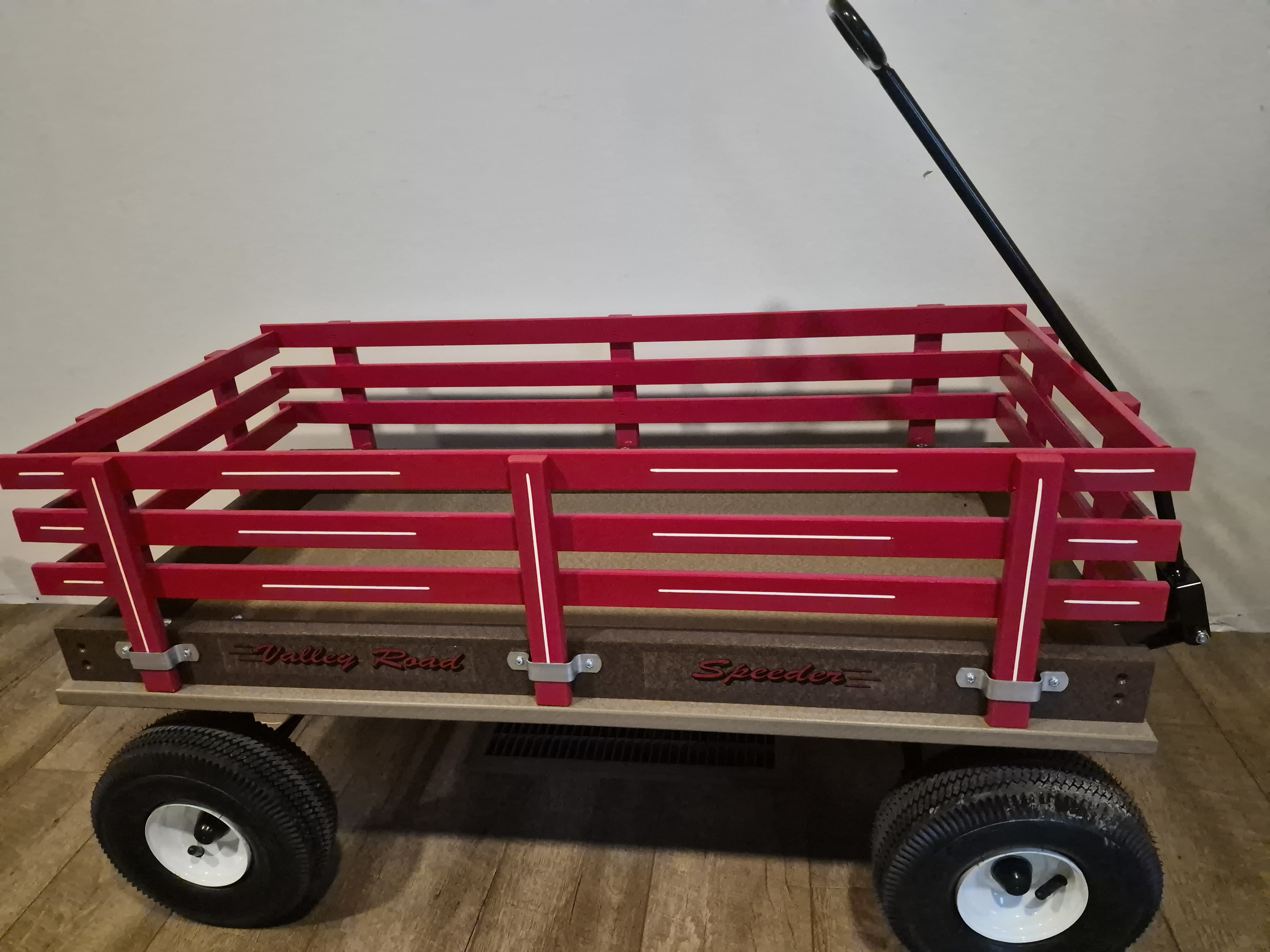 Poly Speedway Wagon 